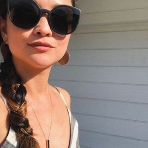 Meet your Posher, Jenny